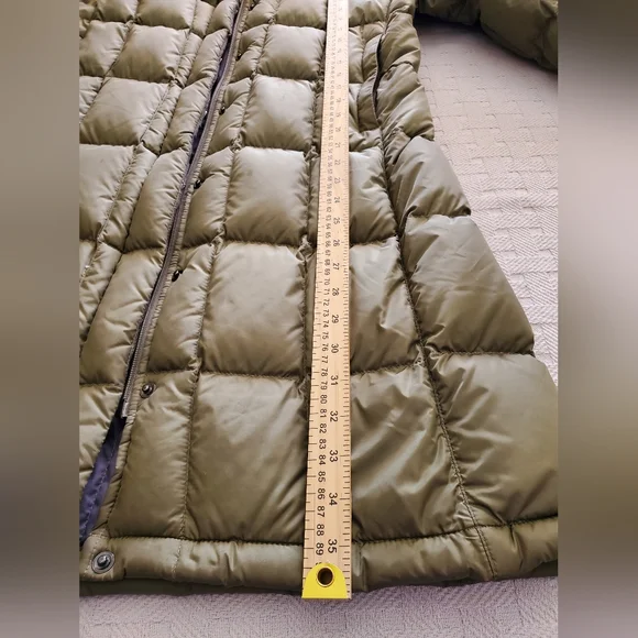 The North Face Metropolis Parka - Picture 12 of 16